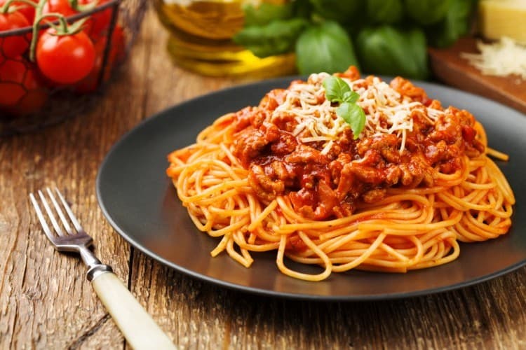 سباغيتي بصوص بولينيز